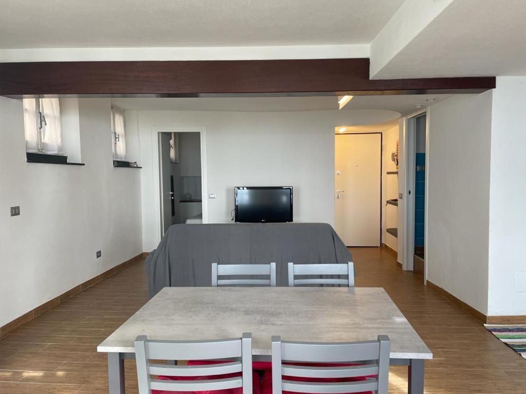 Nuovo Bilocale Frontemare Appartement Varazze Buitenkant foto